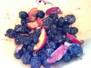 Blackberry & Nectarine Crumb Pie 007-thumbnail 300 Image 1