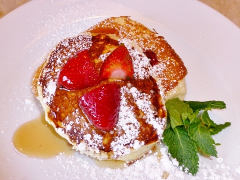 Strawberry Ricotta Pancakes – Recipe! Image 1