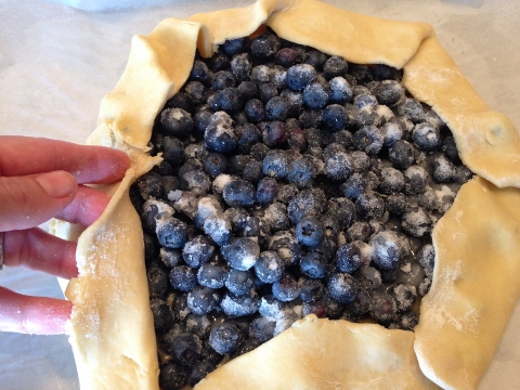 Rustic Blueberry Almond Tart 2014-08-22 022 (480x360)
