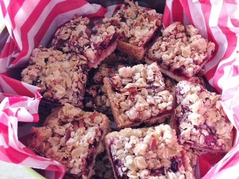 Gluten-Free Raspberry Crunch Bars – Recipe!