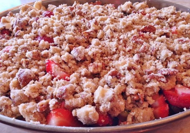 Strawberry Rhubarb Pecan Crisp – Recipe! Image 2
