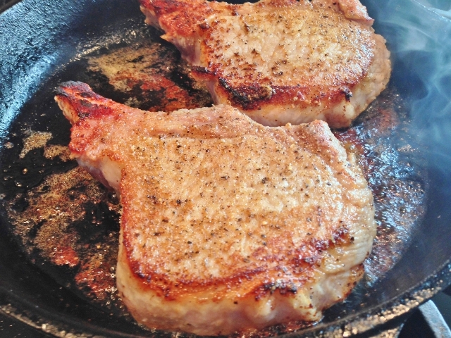 Spiced Pork Chops with Sweet & Sour Cabbage 057 (1024x768) (640x480)