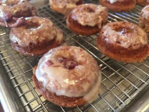 Cinnamon Mini Donuts with Cranberry Eggnog Glaze 056 (640x480)