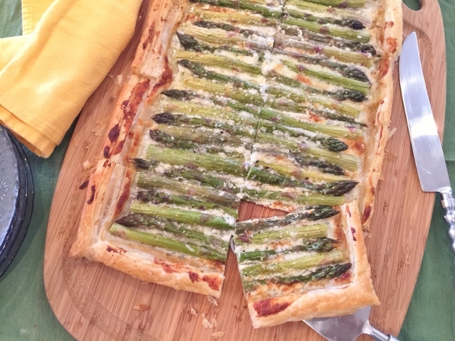 Asparagus & Gorgonzola Cream Tart – Recipe! Image 1