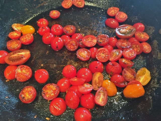 Bacon, Lettuce, Charred Tomato & Quinoa Salad – Recipe! Image 3