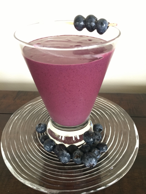 Blueberry Buckle Protein Smoothie 024 (480x640)