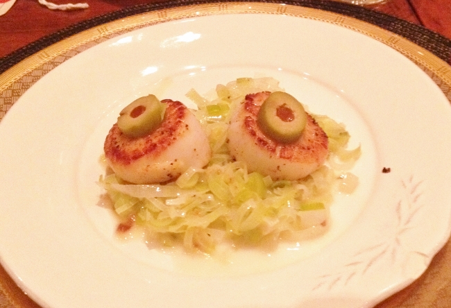 Spooky Scallops with Sauteed Leeks & Olives – Recipe! Image 1