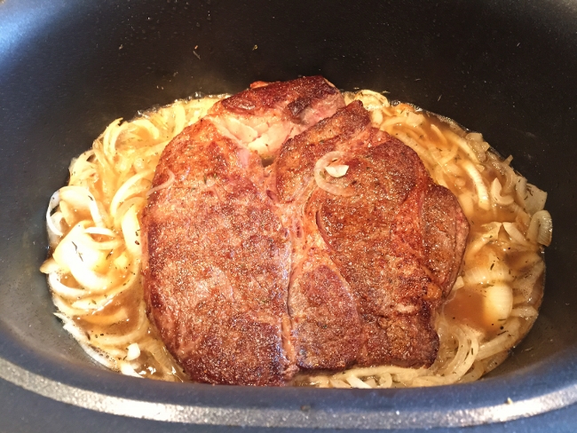 slow-cooker-french-onion-pot-roast-023-650x488