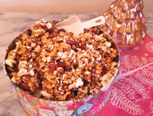 Nutty Holiday Caramel Corn – Recipe!
