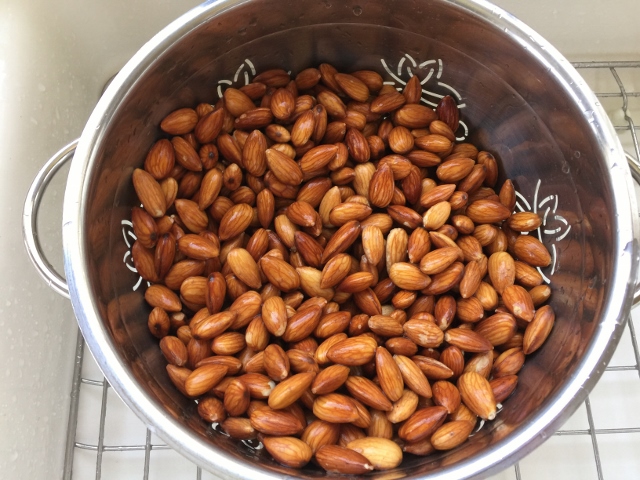 Homemade Almond Milk – Recipe! Image 4