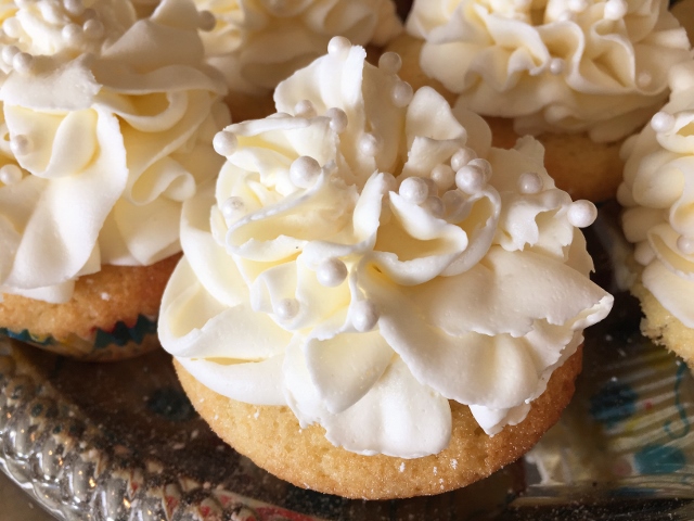 Lemon Meringue Pie Cupcakes – Recipe! Image 1