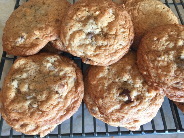 Oatmeal Chocolate Hazelnut Chunk Cookies – Recipe! Image 2