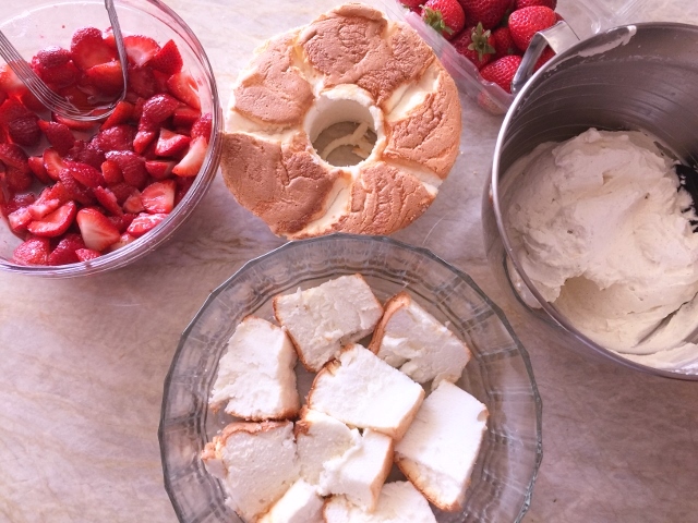 No-Bake Strawberry Angel Food Trifle – Recipe! Image 2