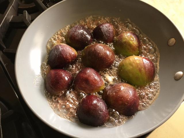 Honey Figs & Crispy Prosciutto Salad – Recipe! Image 6