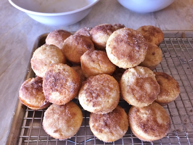 Gluten-Free Mini Apple Cider Doughnut Muffins – Recipe! Image 1