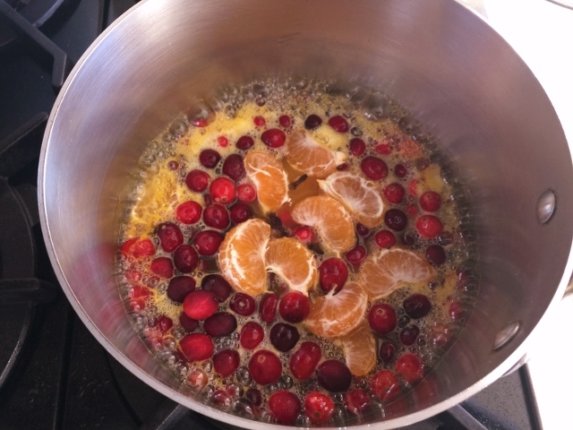 Boozy Orange-Cranberry Sauce – Recipe! Image 3