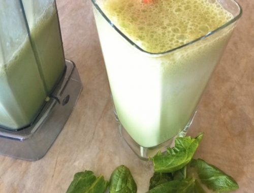 Sweet Greens Spinach & Yogurt Smoothie – Recipe!