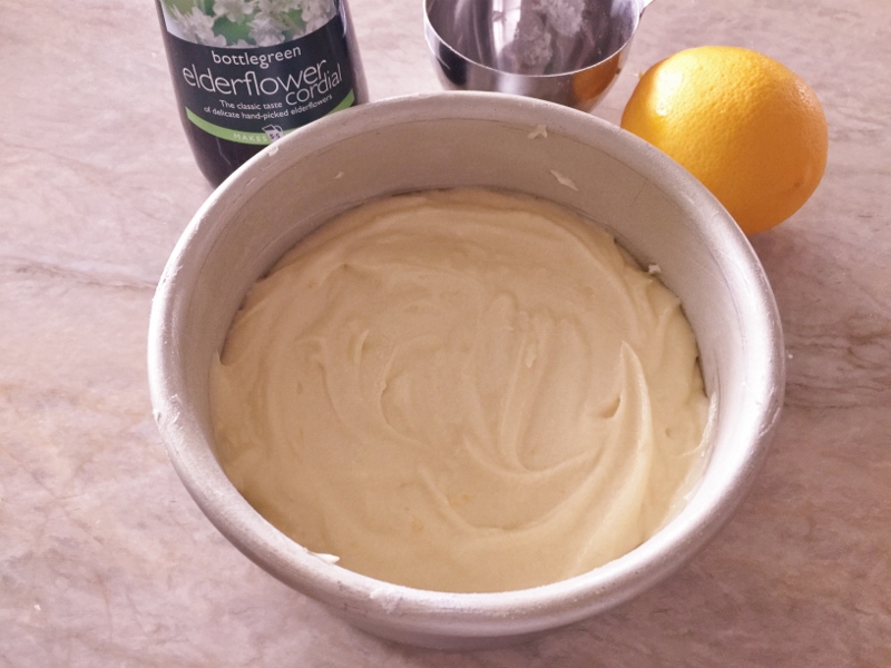 Lemon Elderflower Cake with Lemon Curd Cream – Recipe! Image 6