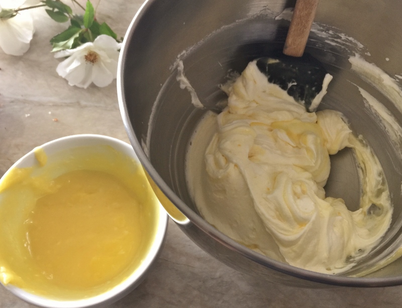 Lemon Elderflower Cake with Lemon Curd Cream – Recipe! Image 11