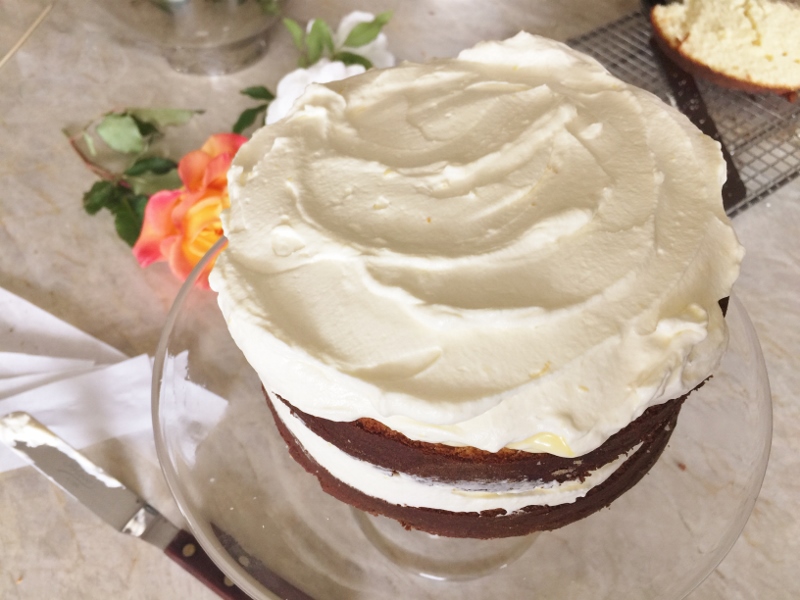 Lemon Elderflower Cake with Lemon Curd Cream – Recipe! Image 12