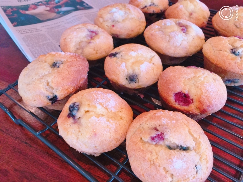 Mixed Berry Muffins – Recipe! Image 1