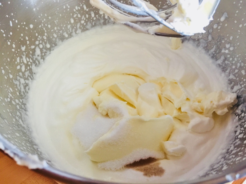 Blueberry Shortcake with Mascarpone Cream – Recipe! Image 7