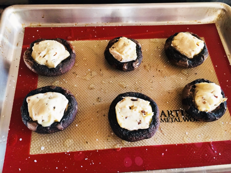 Brie & Bacon Stuffed Mushrooms – Recipe! Image 4