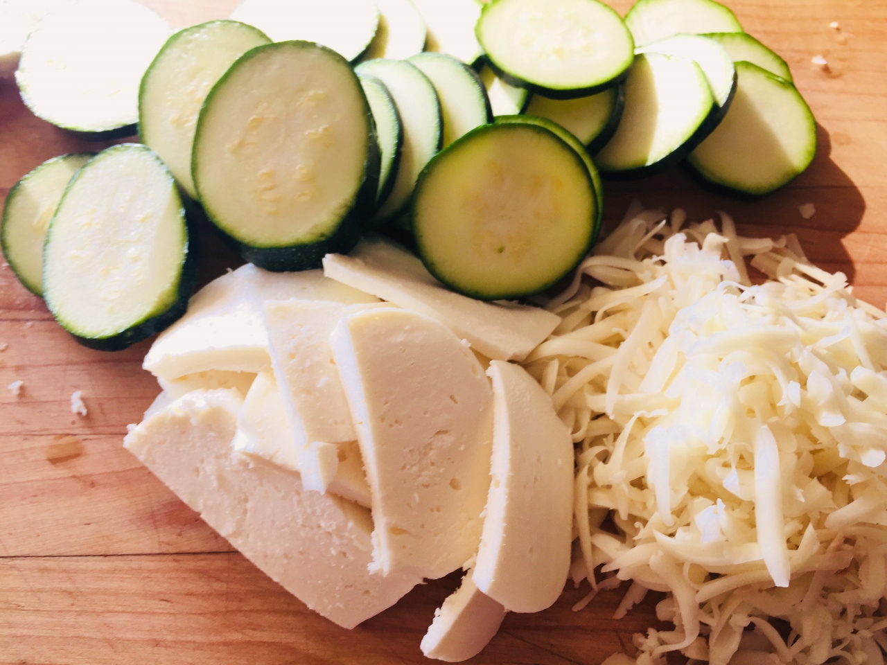 Cheesy Zucchini Hasselback Chicken – Recipe! Image 3