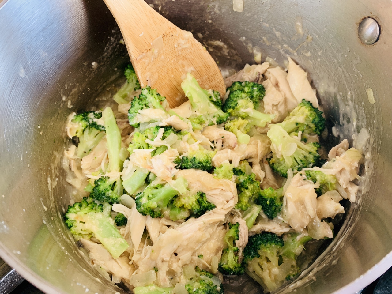 Creamy Chicken & Broccoli Stuffed Peppers – Recipe! Image 5