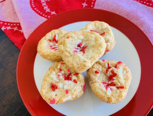 Mini Oatmeal White-Chocolate Heart Cookies – Recipe!