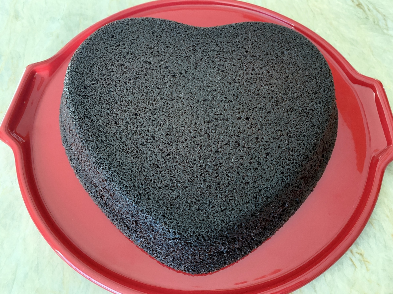 Heart-Shaped Devil’s Food Cake with Raspberry Buttercream – Recipe! Image 4