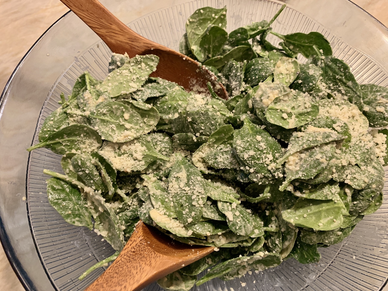 Spinach Caesar Salad with Garlicky Croutons – Recipe! Image 4
