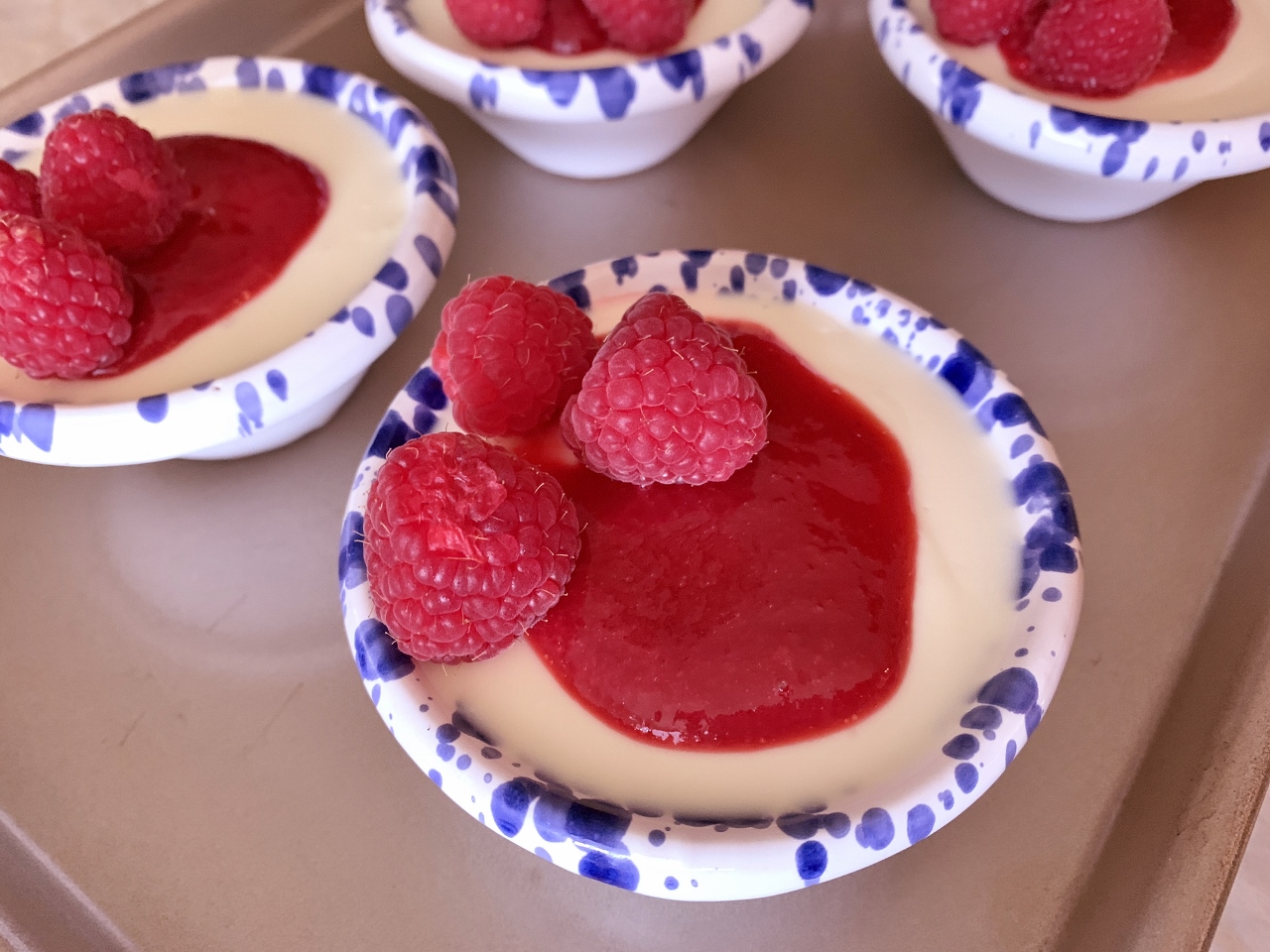 Yogurt Panna Cotta with Raspberry Sauce – Recipe! Image 5