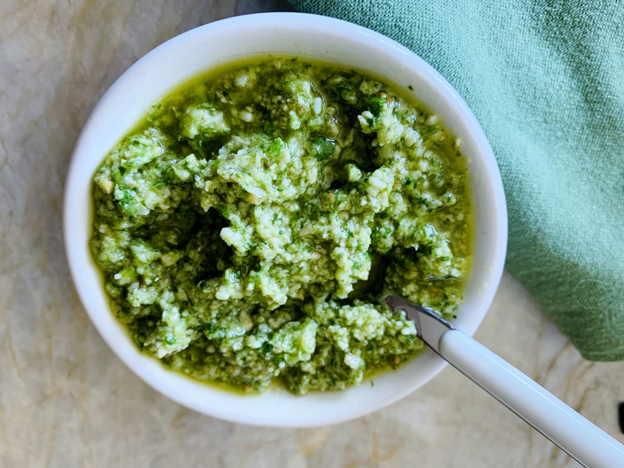 Green Minestrone with Spring Onion & Parsley Pesto – Recipe! Image 4