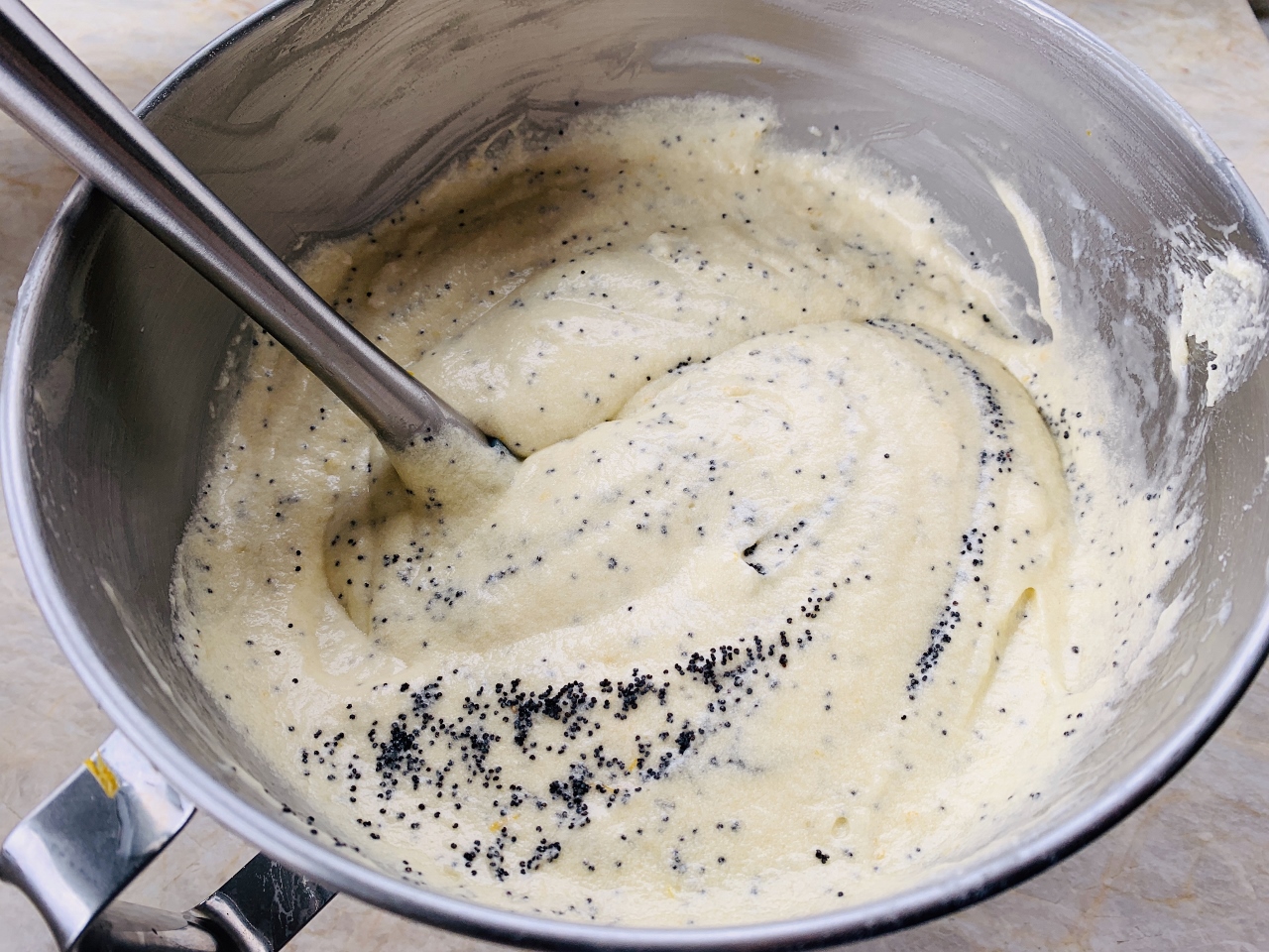 Lemon Blackberry Poppy Seed Cake with Swiss Meringue – Recipe! Image 3
