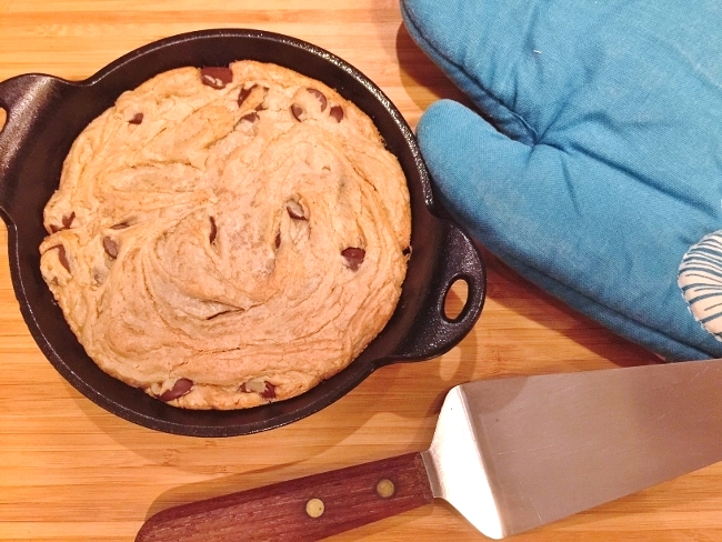 4-Ingredient Peanut Butter Chocolate Chip Skillet Cookie – Recipe! Image 1