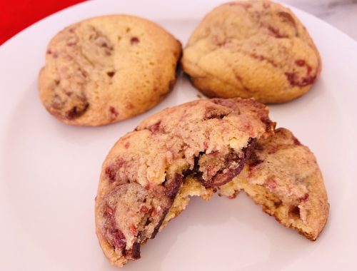 Raspberry Milk Chocolate Chunk Cookies – Recipe!