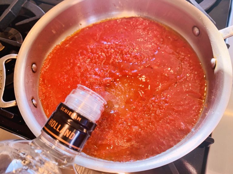 Turkey Meatballs in Vodka Sauce Recipe! Live. Love. Laugh. Food.