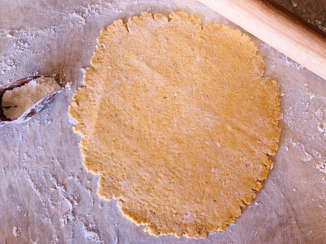 Homemade Cheddar Cheese Crackers Recipe! Live. Love. Laugh. Food.