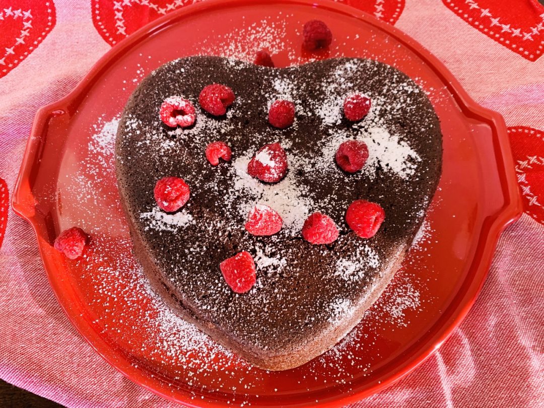 3-Ingredient Flourless Chocolate Heart Cake – Recipe! Image 1