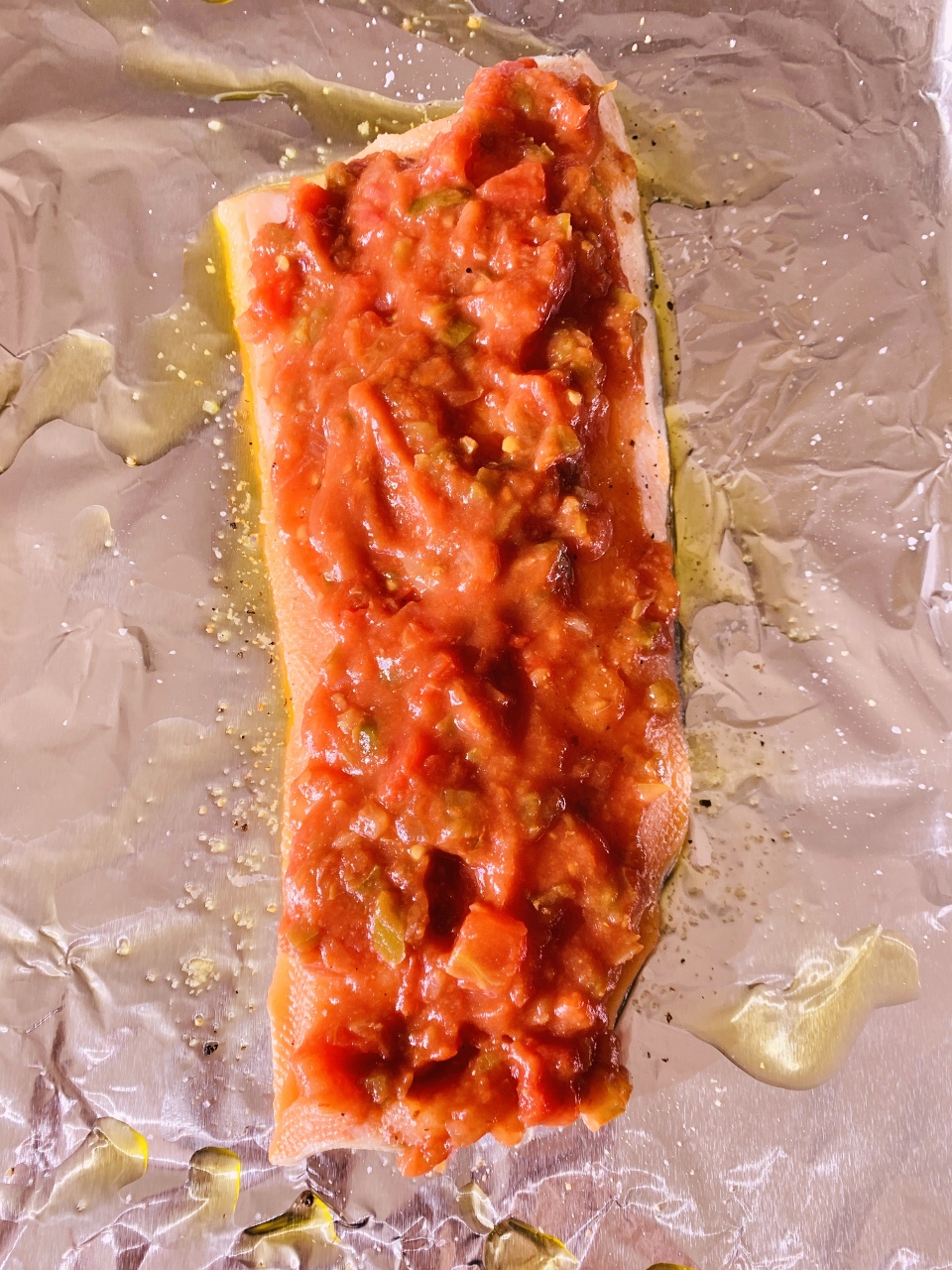 3-Ingredient Chips & Salsa Salmon – Recipe! Image 4