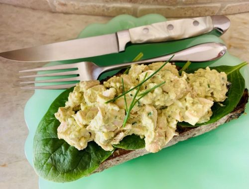 Creamy Avocado and Chicken Toasts – Recipe!
