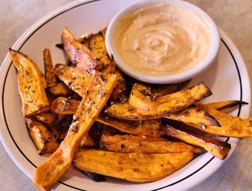 Oven Roasted Za’atar Sweet Potato Fries with Chili Mayo – Recipe!