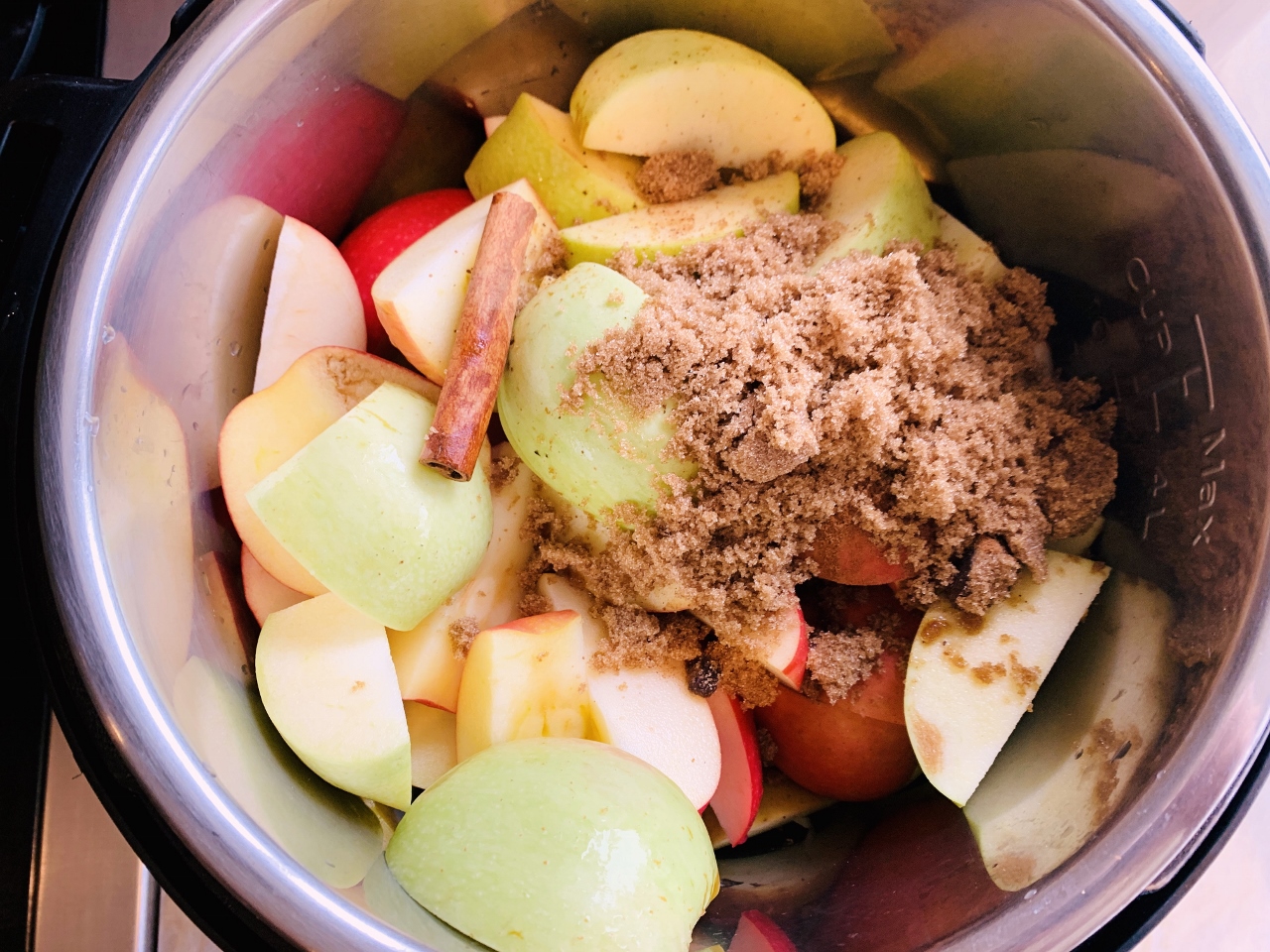 Instant Pot Whole Apple Butter – Recipe! Image 3