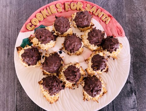 Chocolate Dipped Macaroons – Recipe!