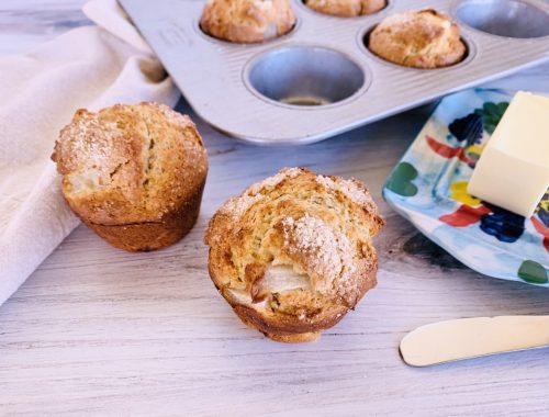 Pear & Cardamom Muffins – Recipe!