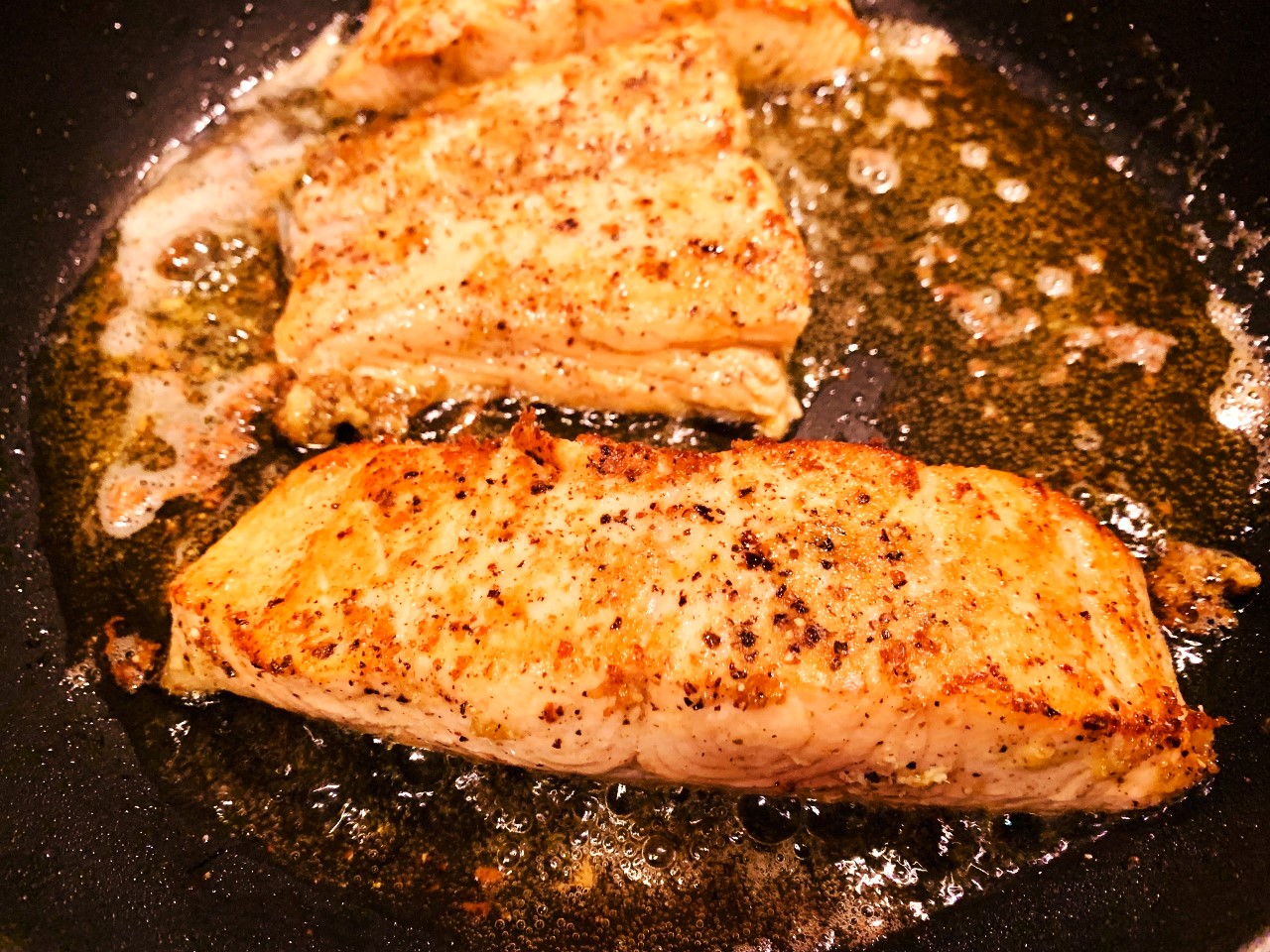 Salt and Pepper Salmon with Lemon Asparagus – Recipe! Image 3