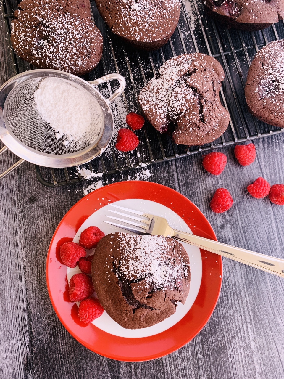 Chocolate-Berry Snack Cakes – Recipe! Image 2