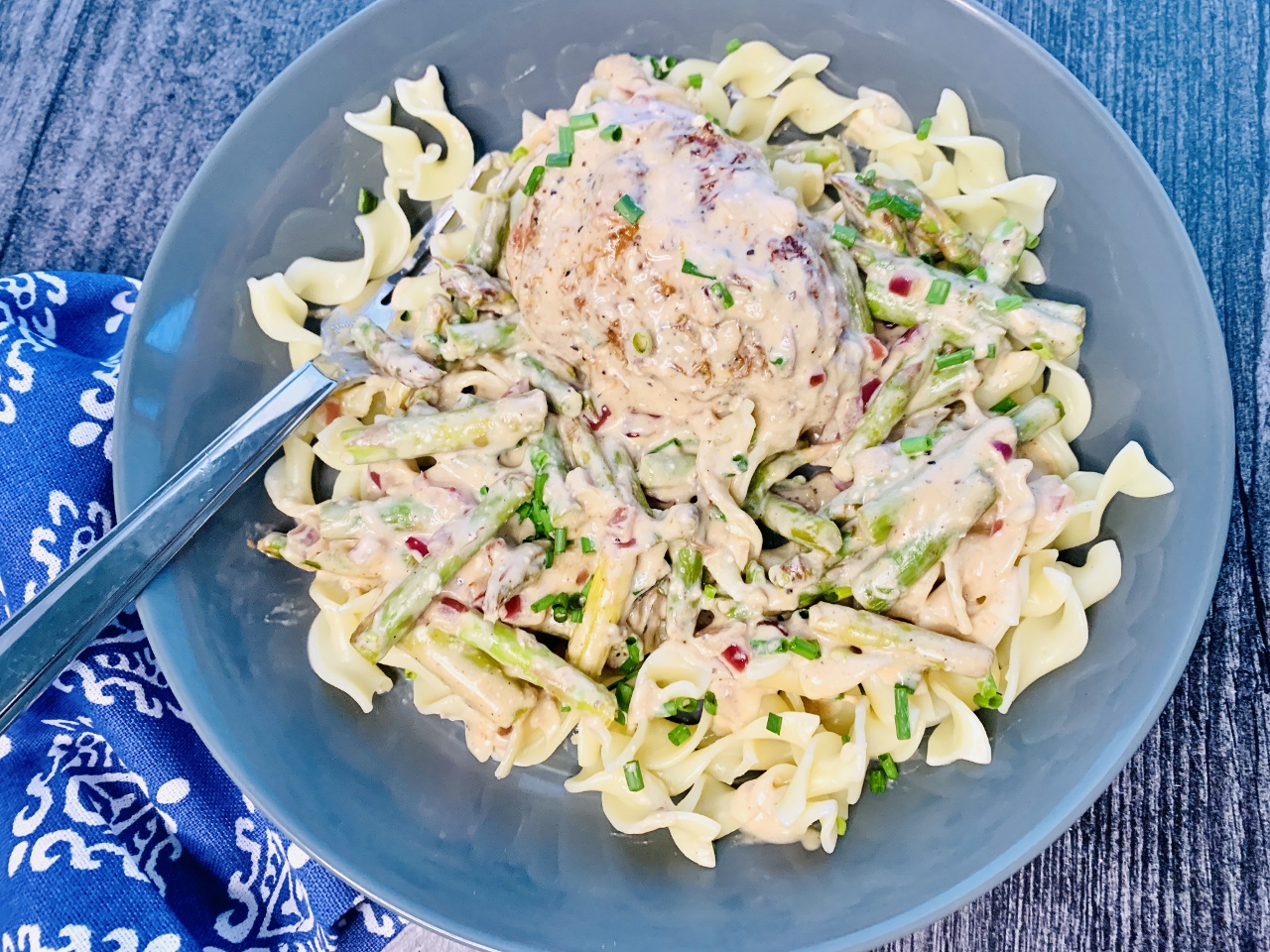 Creamy Chicken & Noodles with Asparagus – Recipe! Image 6