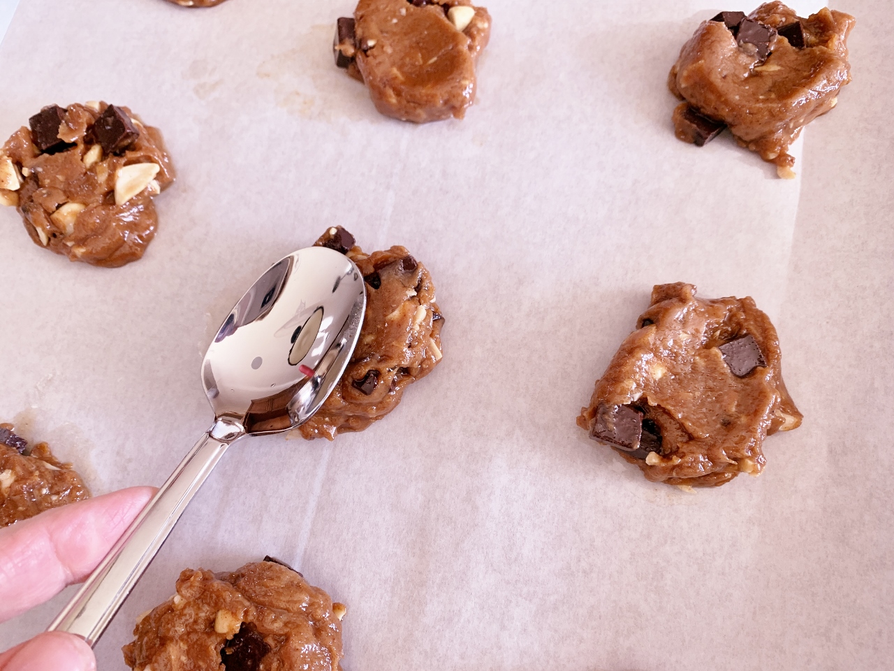 Flourless Almond Butter Chocolate Chip Cookies – Recipe! Image 4
